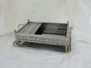 منقل چهار گوش هخامنش با پایه های برنجی